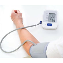 將圖片載入圖庫檢視器 OMRON HEM-7121 電子血壓計 (上臂式) 中國版